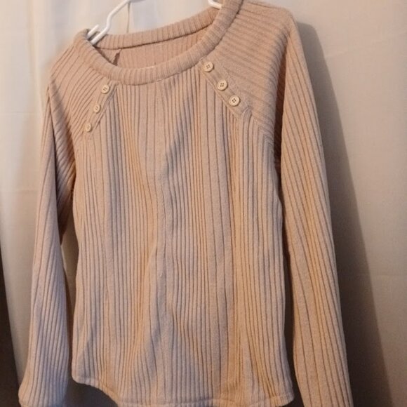 New Fuzzy knit Sweater Top womens M Camel Brown Raglan sleeve Scoop neck Cuddly! - Picture 5 of 9